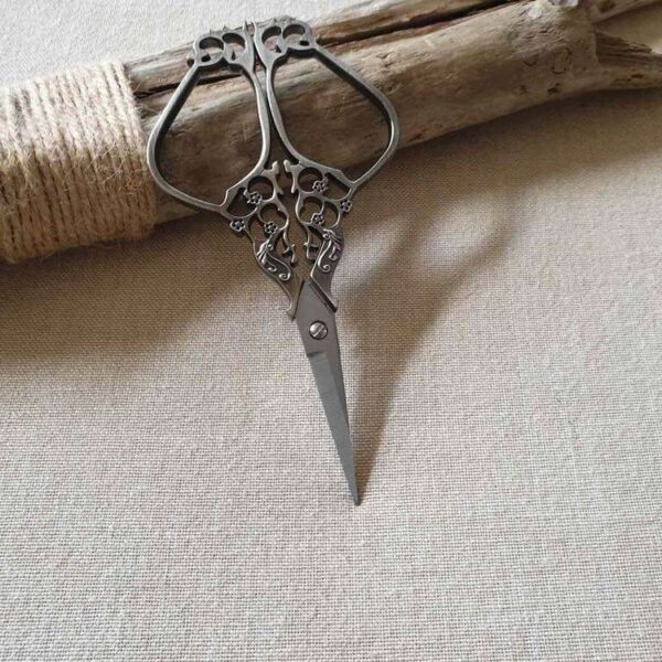 AX - Ciseaux Modèle Hanami coloris Argent antique