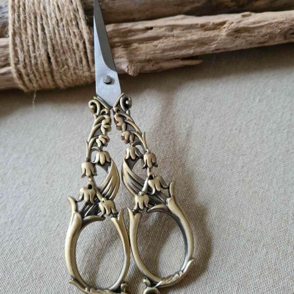 AX - Ciseaux vintage modèle Clochettes Bronze