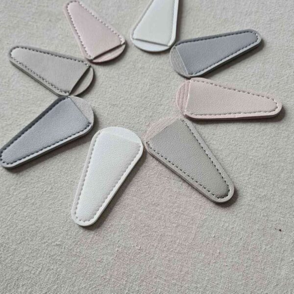 AX - Etui de protection ciseaux coloris Gris doux