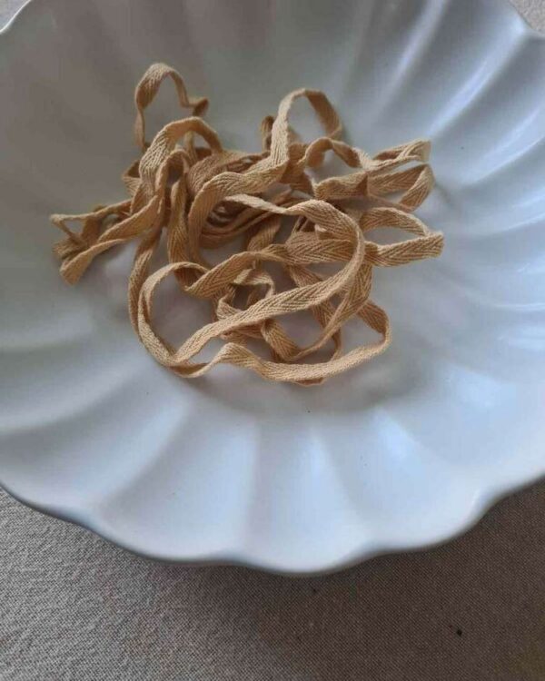 HOF - Twill tape coloris Honey Mustard 13 mm