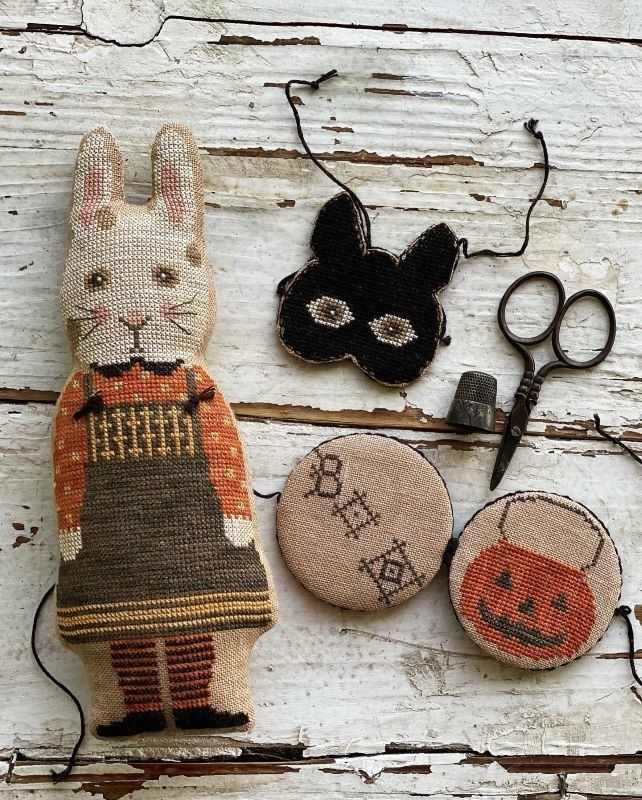 462087842_3762465290643222_6294082704460129823_n_ml Animal crackers series Nettle - Stacy Nash Primitive – Image 1