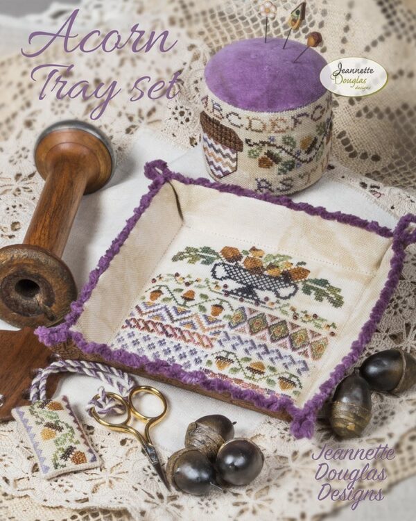Jeannette Douglas - Acorn Tray Set