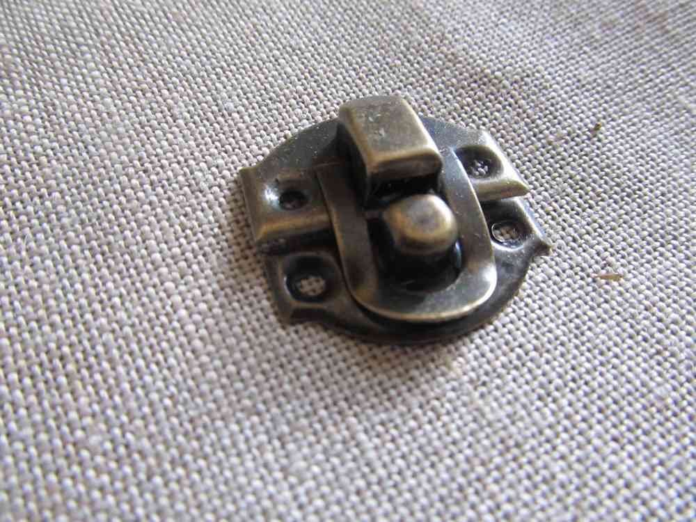IMG_2026_ml lcf - Fermeture Clapet en métal Bronze 27x27mm – Image 1