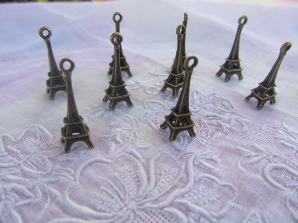 charm bronze - Tour Eiffel 3D