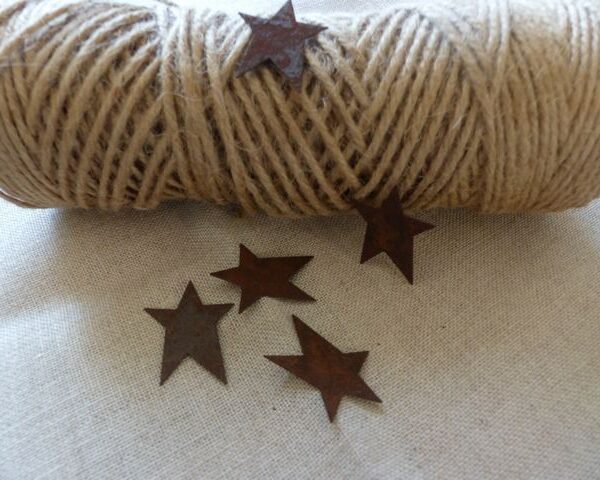 SJ - Primitive Rusty Tin Star 2,5 cm