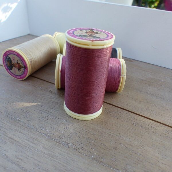 Sajou - Fil glacé n°50 coloris 232, Prune