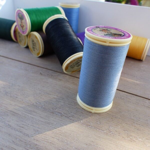 Sajou - Fil glacé n°50 coloris 140, Bleu Gris