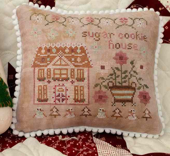 SugarCookieHouse_ml Pansy patch quilts and stitchery - Peppemint lane series, Sugar Cookie House 3/9 – Image 1