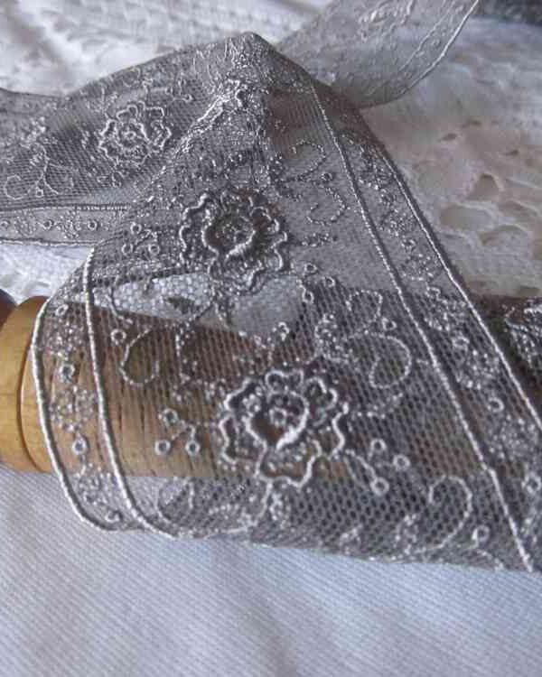 RS - Dentelle Brodée sur tulle Coloris Gris anthracite