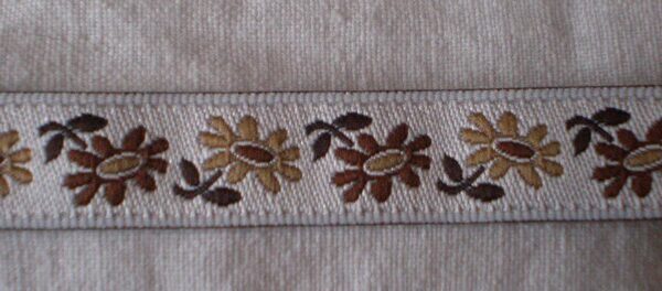 Galon fleurs chocolat 10 mm Réf 4569