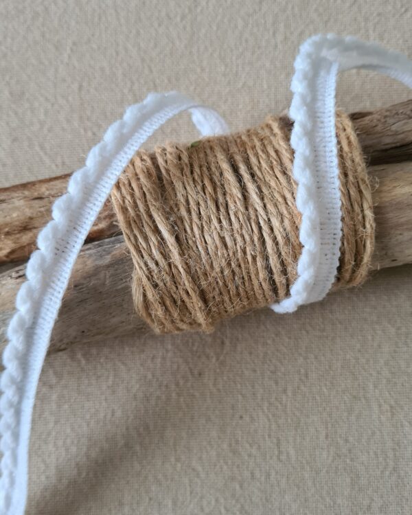 Galon robe 10 mm coloris blanc