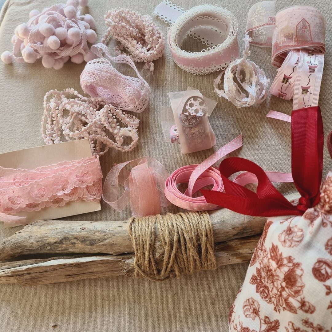 les-petits-pochons-le-comptoir-des-fees-rose-clair-1 LCF - Petit pochon coloris ROSE CLAIR, lot 1 – Image 1