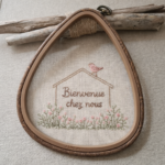 Tambour à broder façon bois , forme poire – Image 2