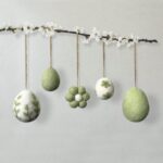 Suspension marguerite en feutre, Vert - East of India – Image 3