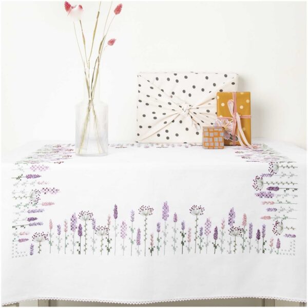 RICO DESIGN - kit de broderie nappe champs de Lavande (67472.54.21)