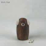 Chien Moyen naturel en bois - East of India