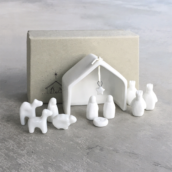 Porcelaine Nativity set 1548 - East of India