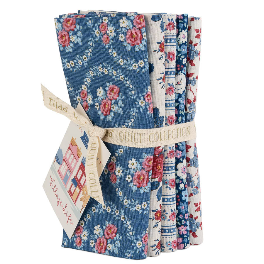 lot-5-coupons-village-life-blue TILDA - Village life, lot de 5 coupons 54x48 cm blue – Image 1