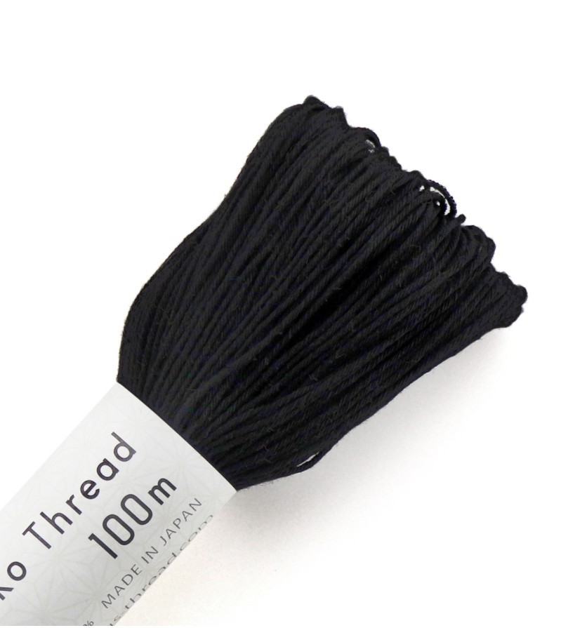 fil-sashiko-100m-noir-profond-120 Fil sashiko Olympus 100 m - Coloris 120 Noir profond – Image 1