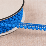 Mini pompons - Coloris Bleu azur 020 – Image 2
