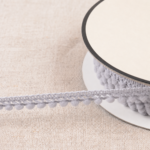 Mini pompons - Coloris Gris perle 031 – Image 2