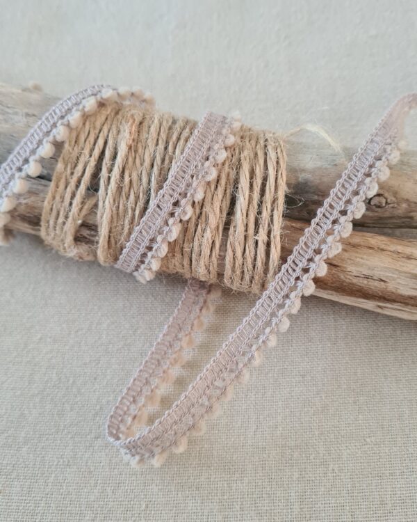 Mini pompons - Coloris Beige fonçé 044