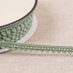 Mini pompons - Coloris Vert sauge 063 – Image 2