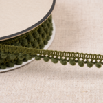 Mini pompons - Coloris Vert olive foncé 069 – Image 2