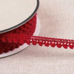 Mini pompons - Coloris Rouge grenat 071 – Image 2