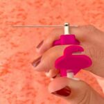 Tire-aiguille 3 en 1 rose - Bohin – Image 3